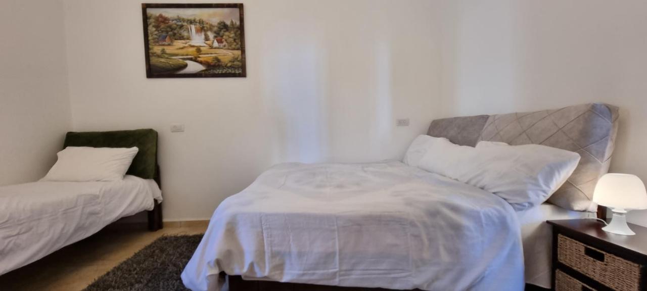Bed and Breakfast Sanabl Druze Hospitality Ein Kinya Exterior foto
