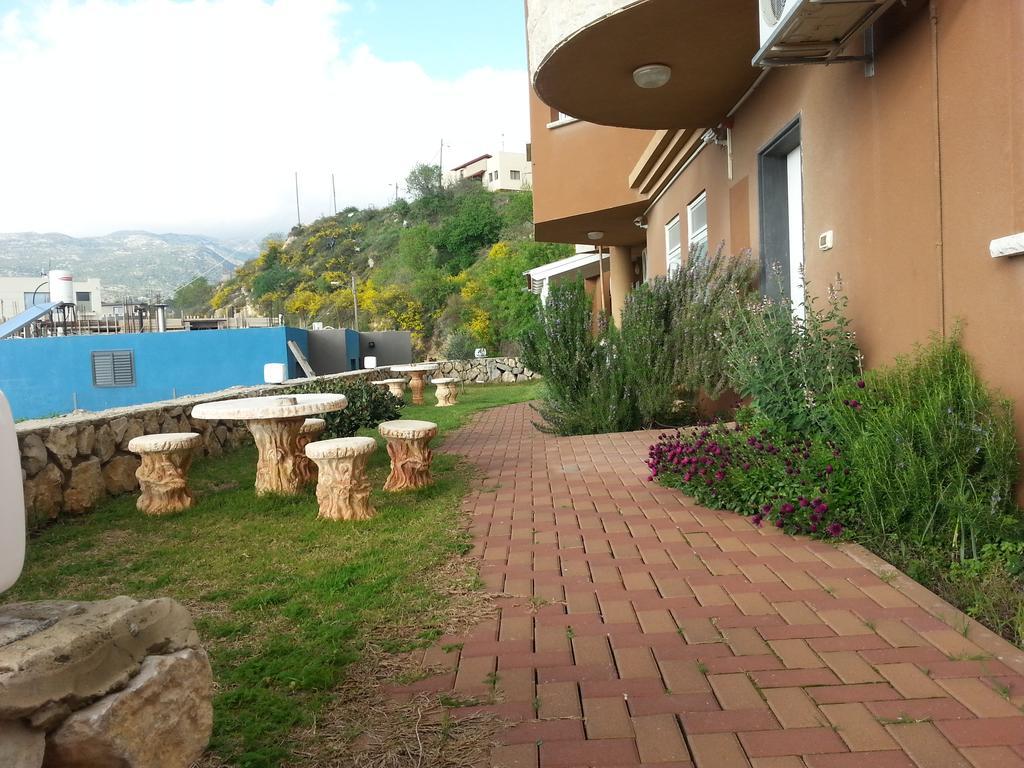 Bed and Breakfast Sanabl Druze Hospitality Ein Kinya Exterior foto